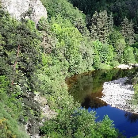 Le Petit St Jacques Apartament *