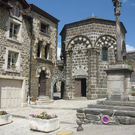 Le Petit St Jacques Apartament *